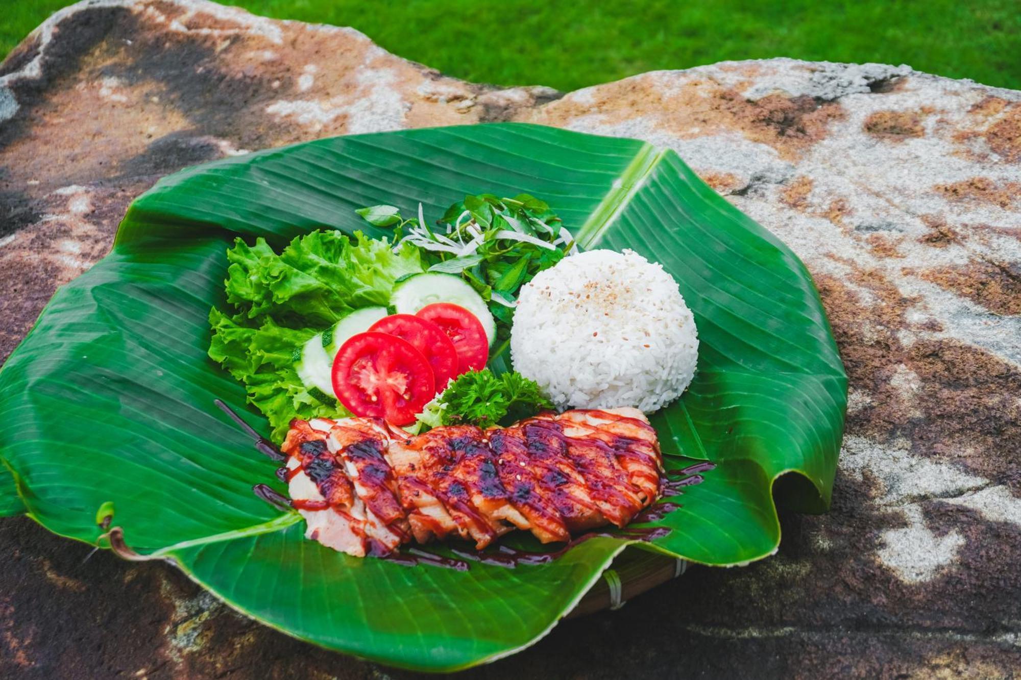 Bliss Hoi An Beach Resort & Wellness Exterior photo