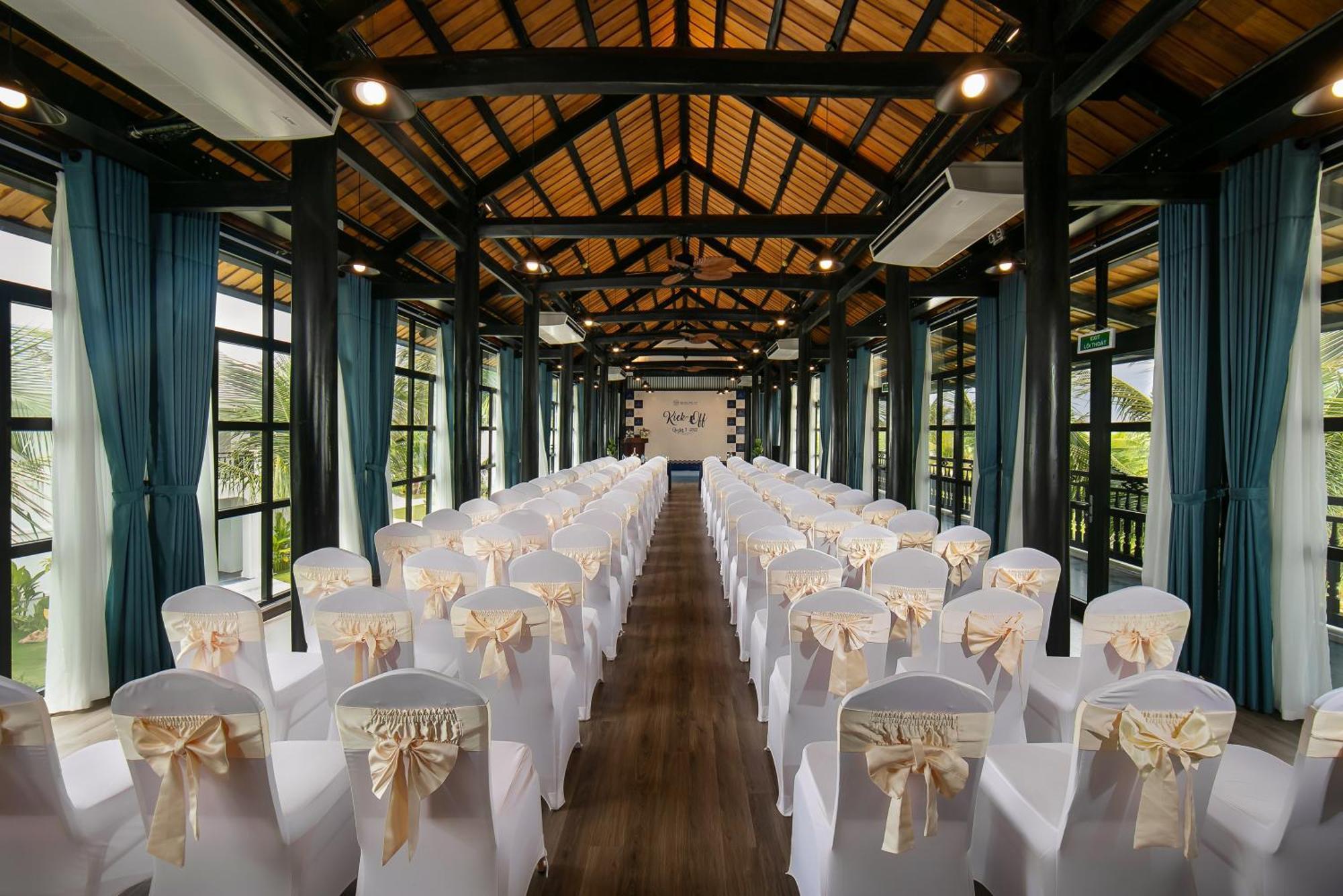 Bliss Hoi An Beach Resort & Wellness Exterior photo