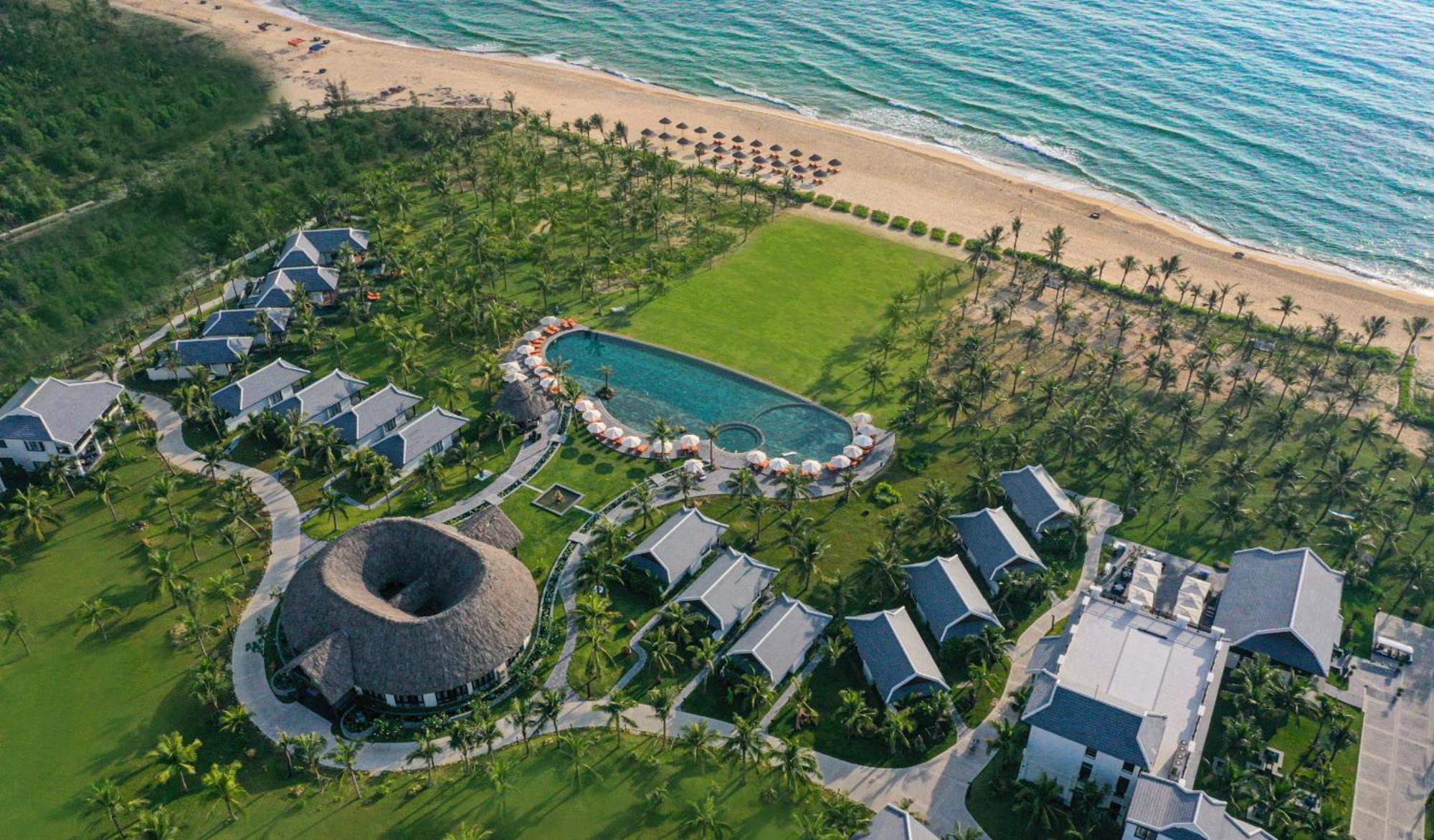 Bliss Hoi An Beach Resort & Wellness Exterior photo