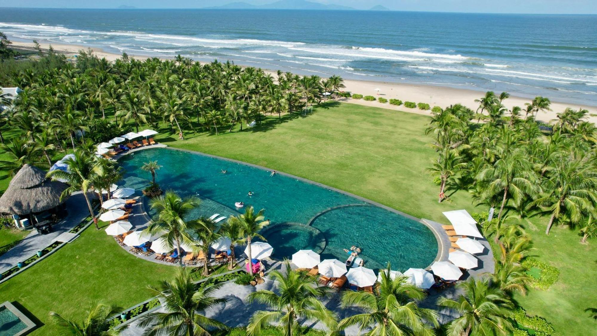 Bliss Hoi An Beach Resort & Wellness Exterior photo