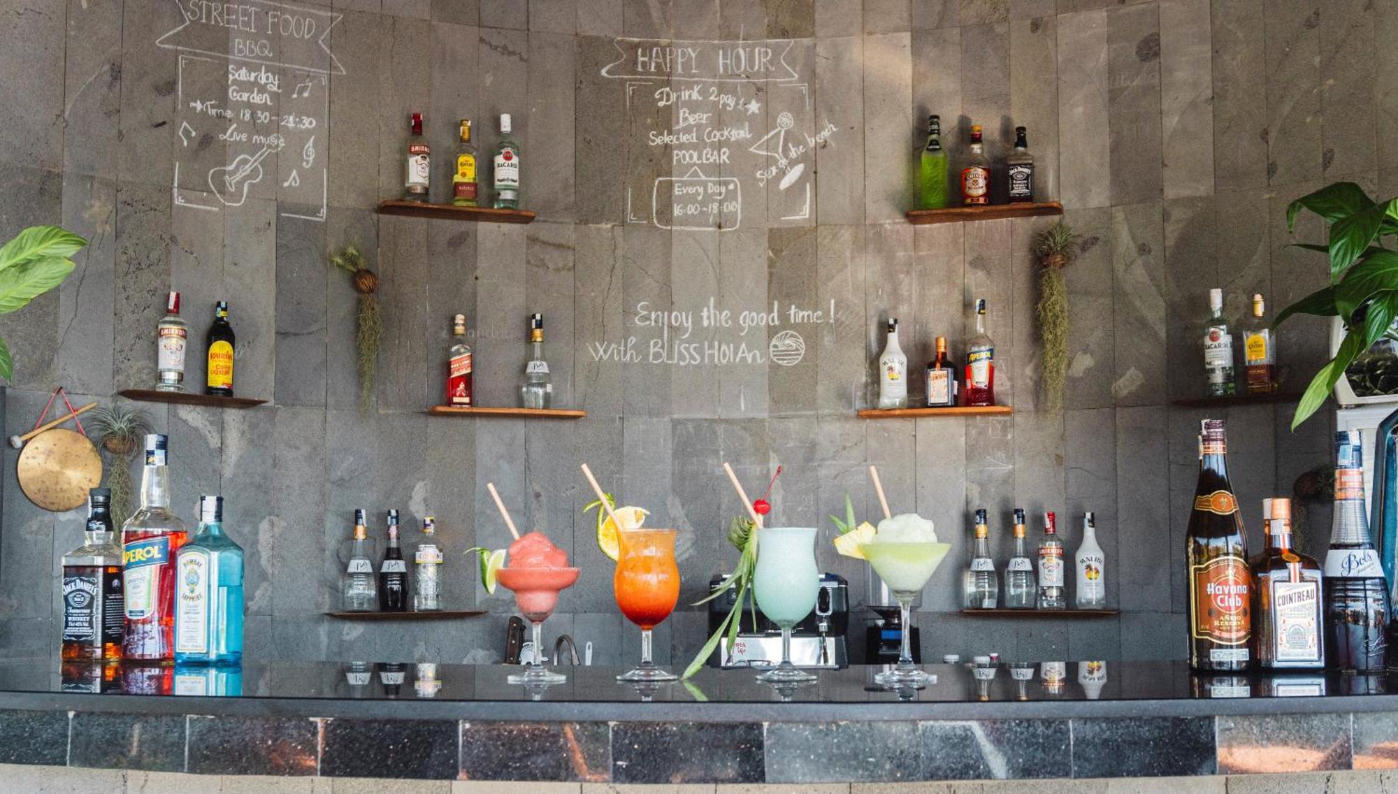 Bliss Hoi An Beach Resort & Wellness Exterior photo